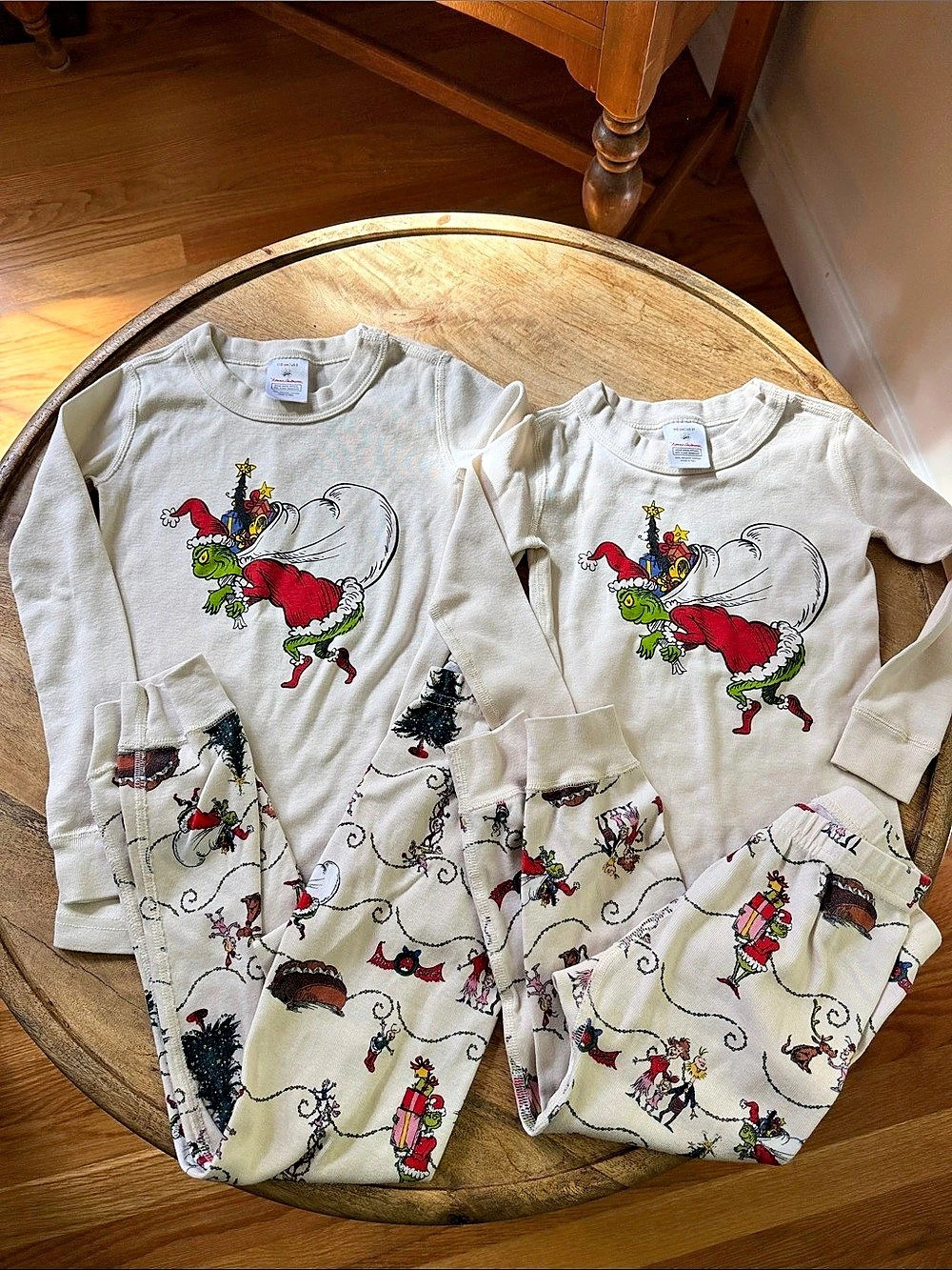 2 pack Hanna Andersson Grinch Pajamas in Organic Cotton